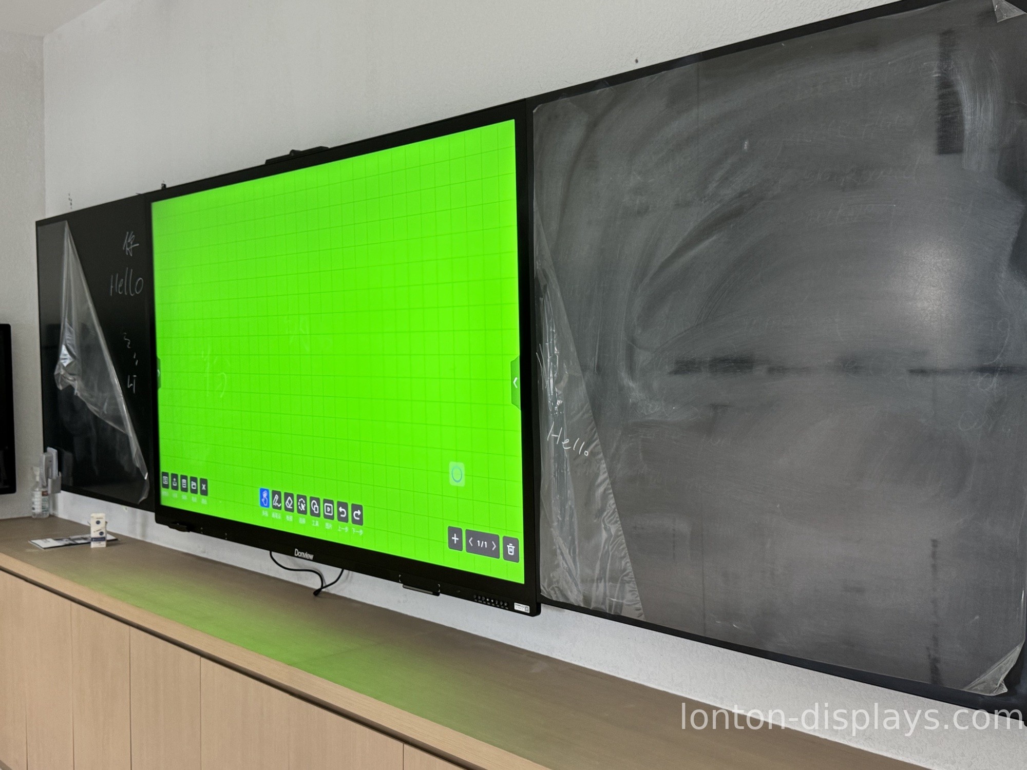LED Video Wall vs Projection: Total Cost of Ownership Comparison