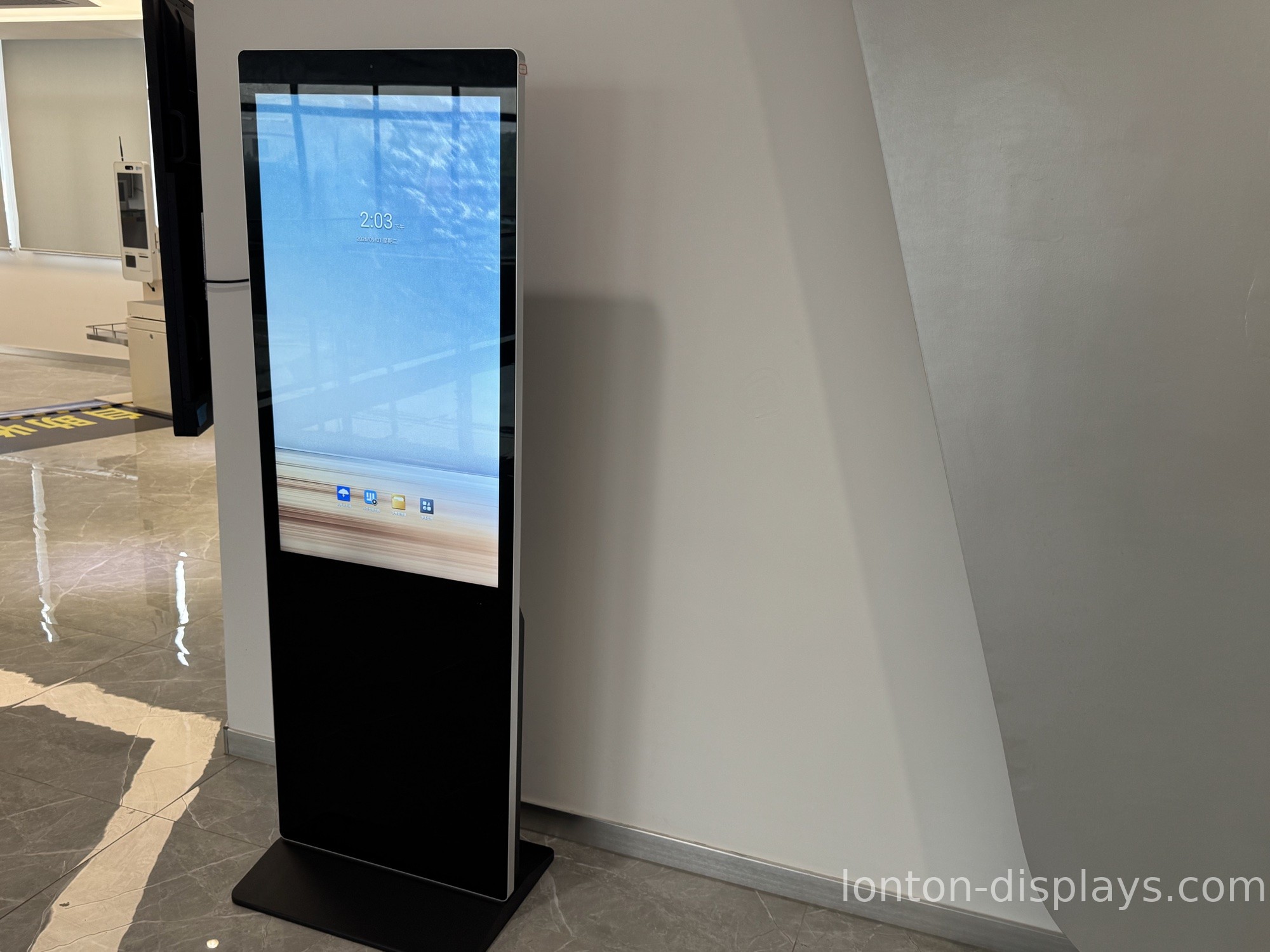 How Infrared Touch Technology Works in Interactive Flat Panels